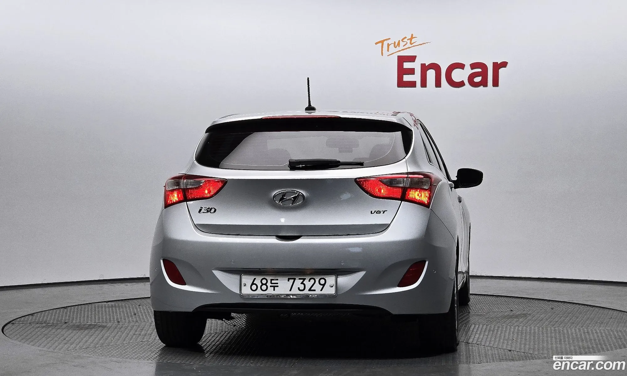 Hyundai i30 2013 — 17