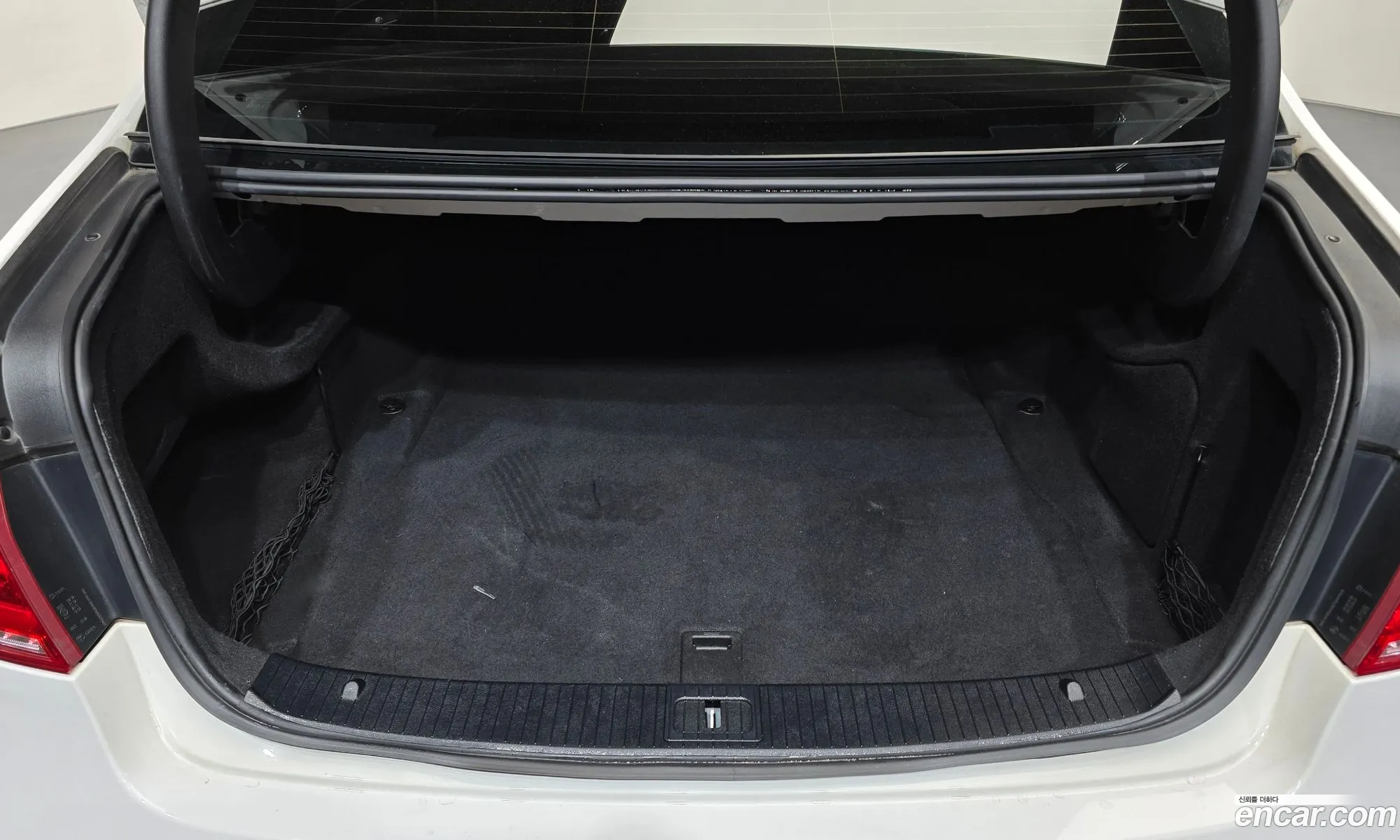 Mercedes-Benz E-Class W212 2013 WDDHF8CBXEA805640 — 19