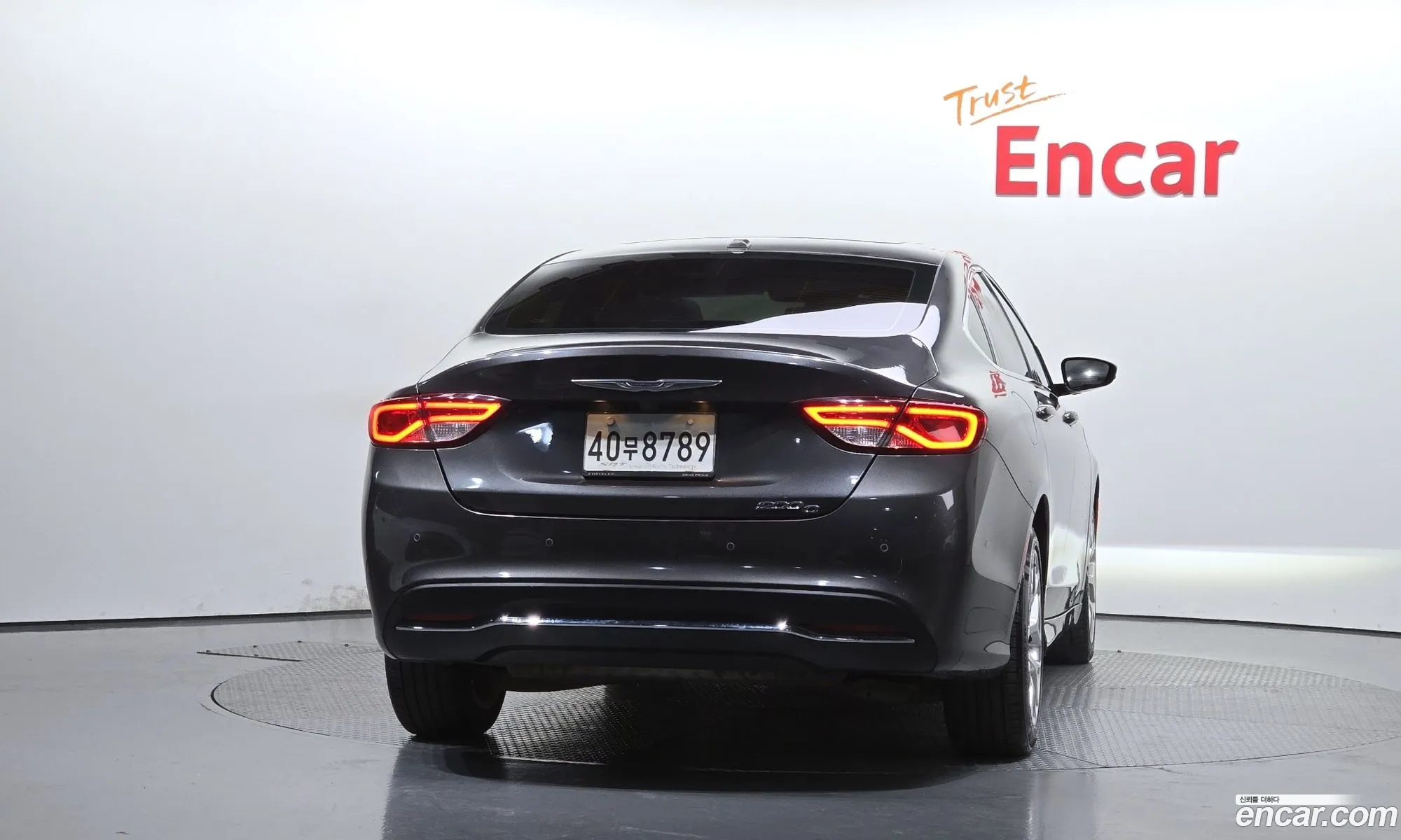 Chrysler 200