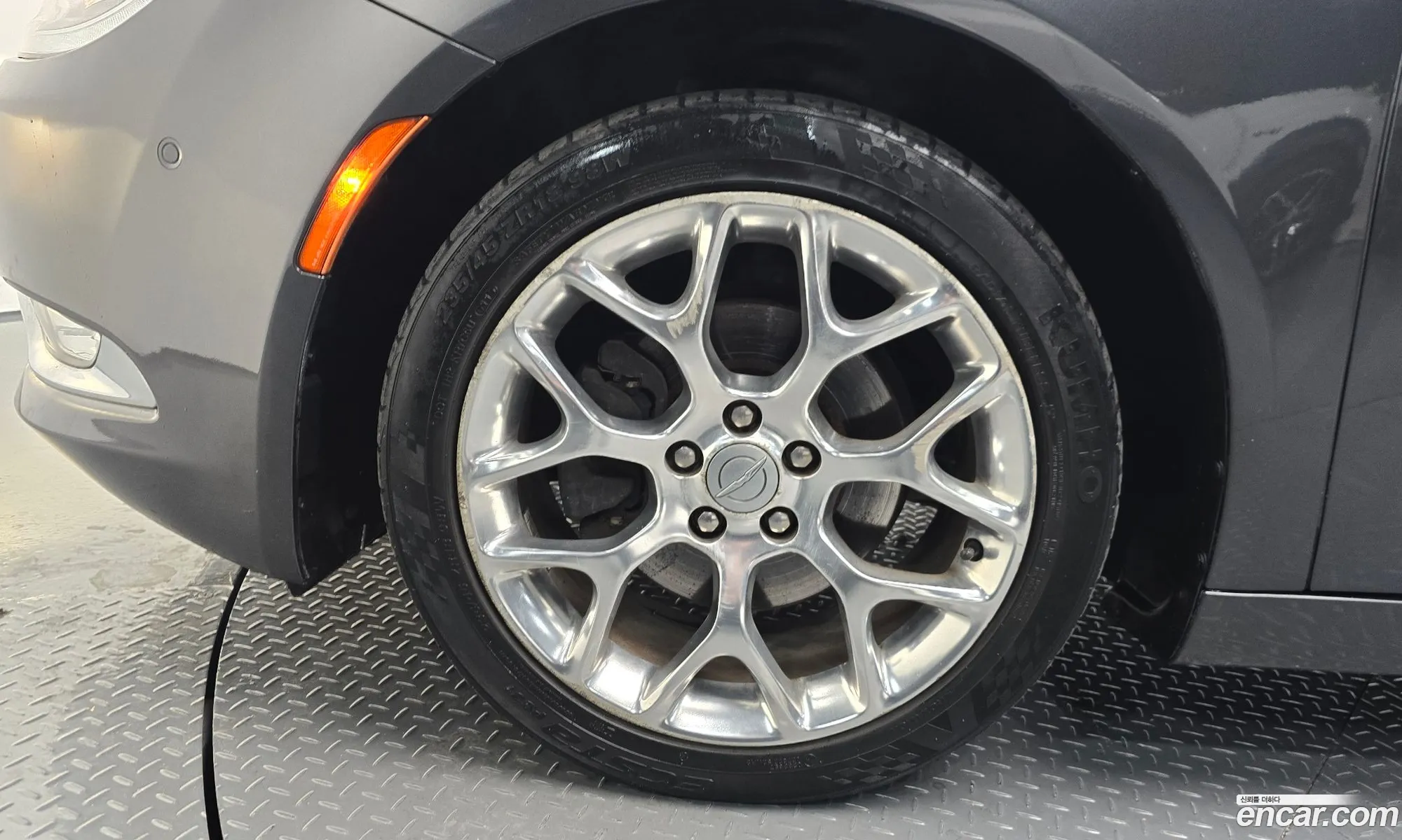Chrysler 200 2015 1C3CCCCB3FN617637 — 9