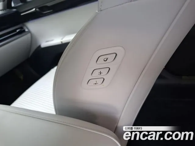 Hyundai Grandeur Hybrid 2023 — 17