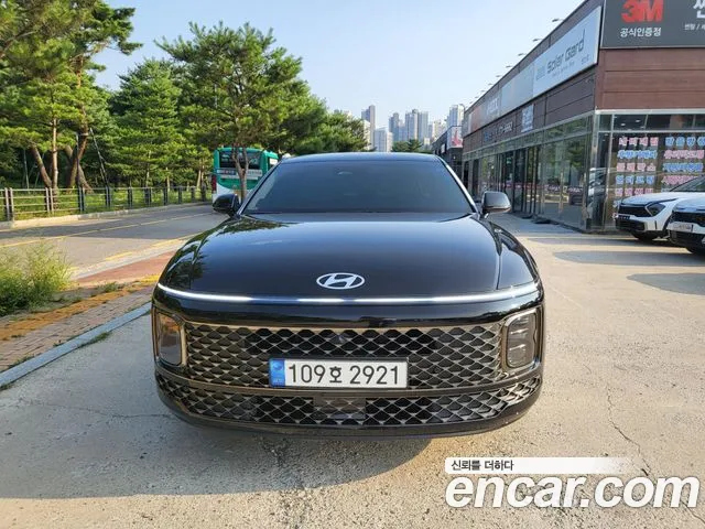 Hyundai Grandeur Hybrid 2023 — 18