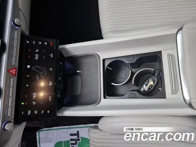 Hyundai Grandeur Hybrid 2023 — 15