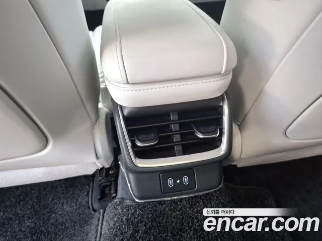 Hyundai Grandeur Hybrid 2023 — 4