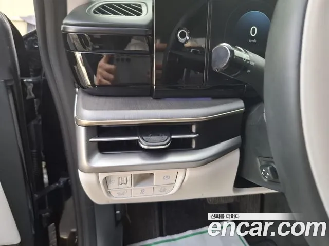 Hyundai Grandeur Hybrid 2023 — 10
