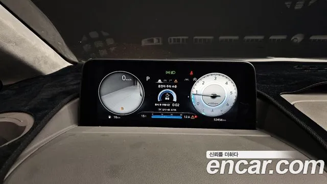 Hyundai Staria 2024 — 10