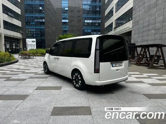 Hyundai Staria 2024 — 12
