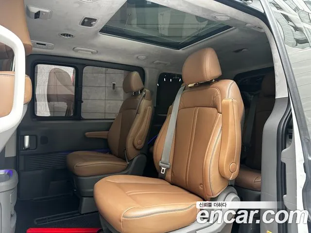 Hyundai Staria 2024 — 6