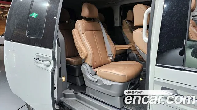 Hyundai Staria 2024 — 4