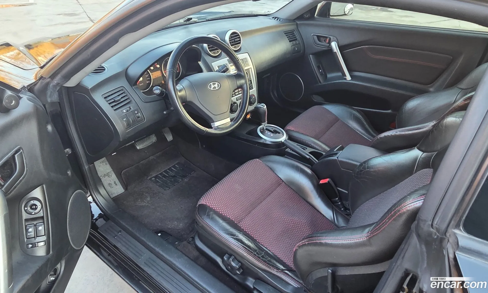 Hyundai Tuscani 2004 — 17