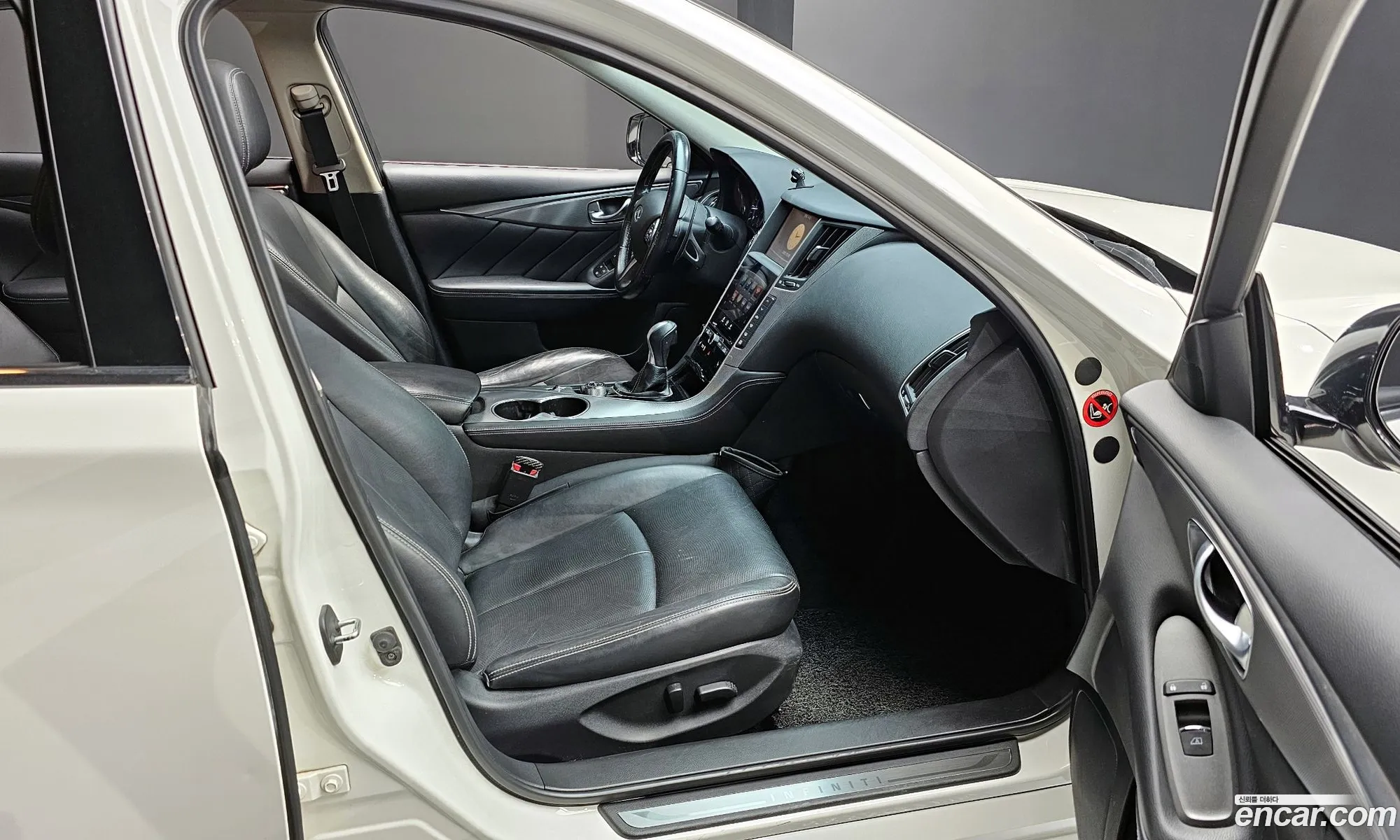 Infiniti Q50 2016 JNKDV71E5GM551337 — 20