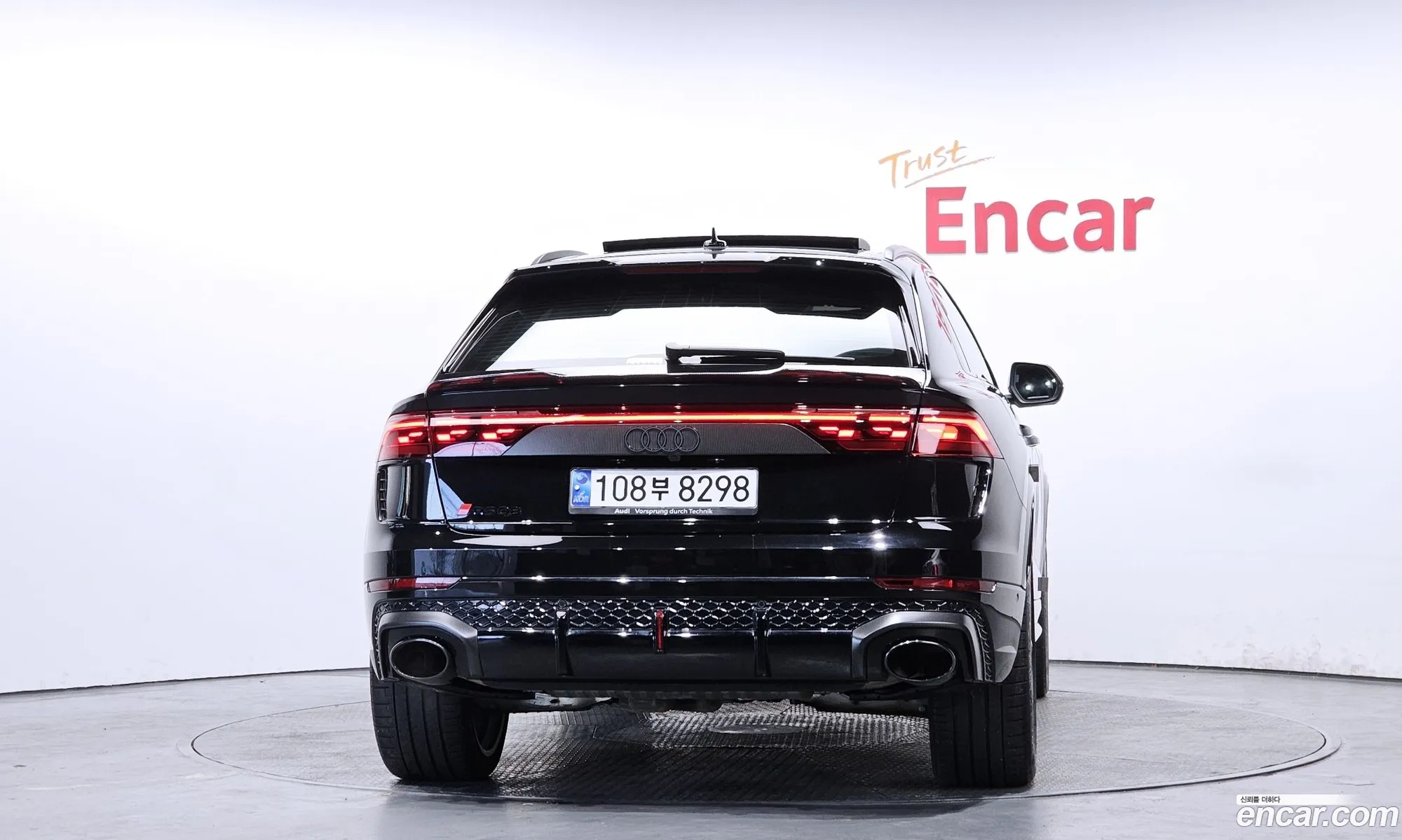 Audi RSQ8 2025 WUAZZZF13SD018380 — 10