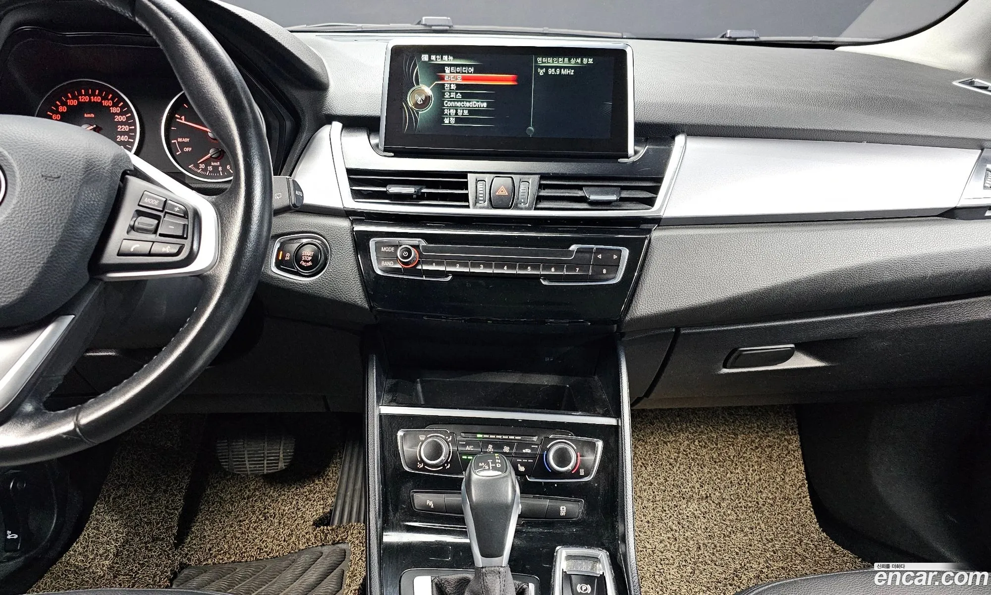 BMW 2 Series Active Tourer 2015 WBA2C1103GV480825 — 16