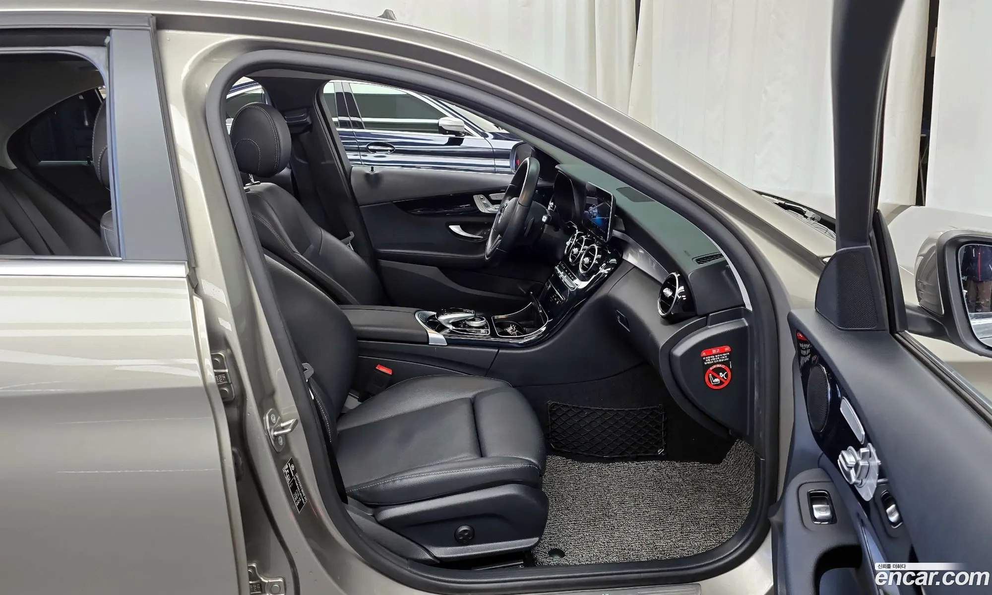 Mercedes-Benz C-Class W205 2020 — 14