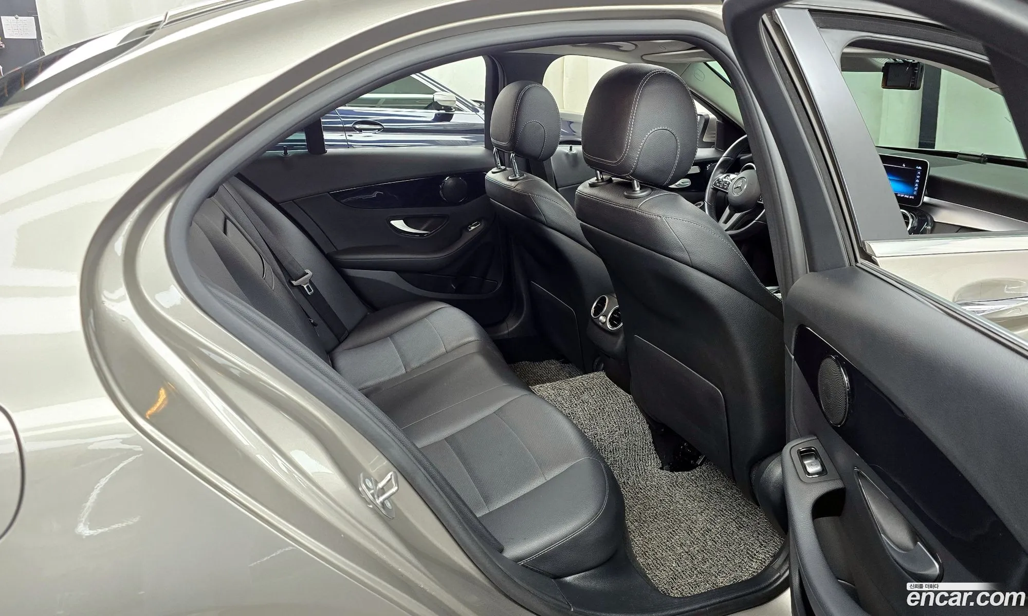 Mercedes-Benz C-Class W205 2020 — 8