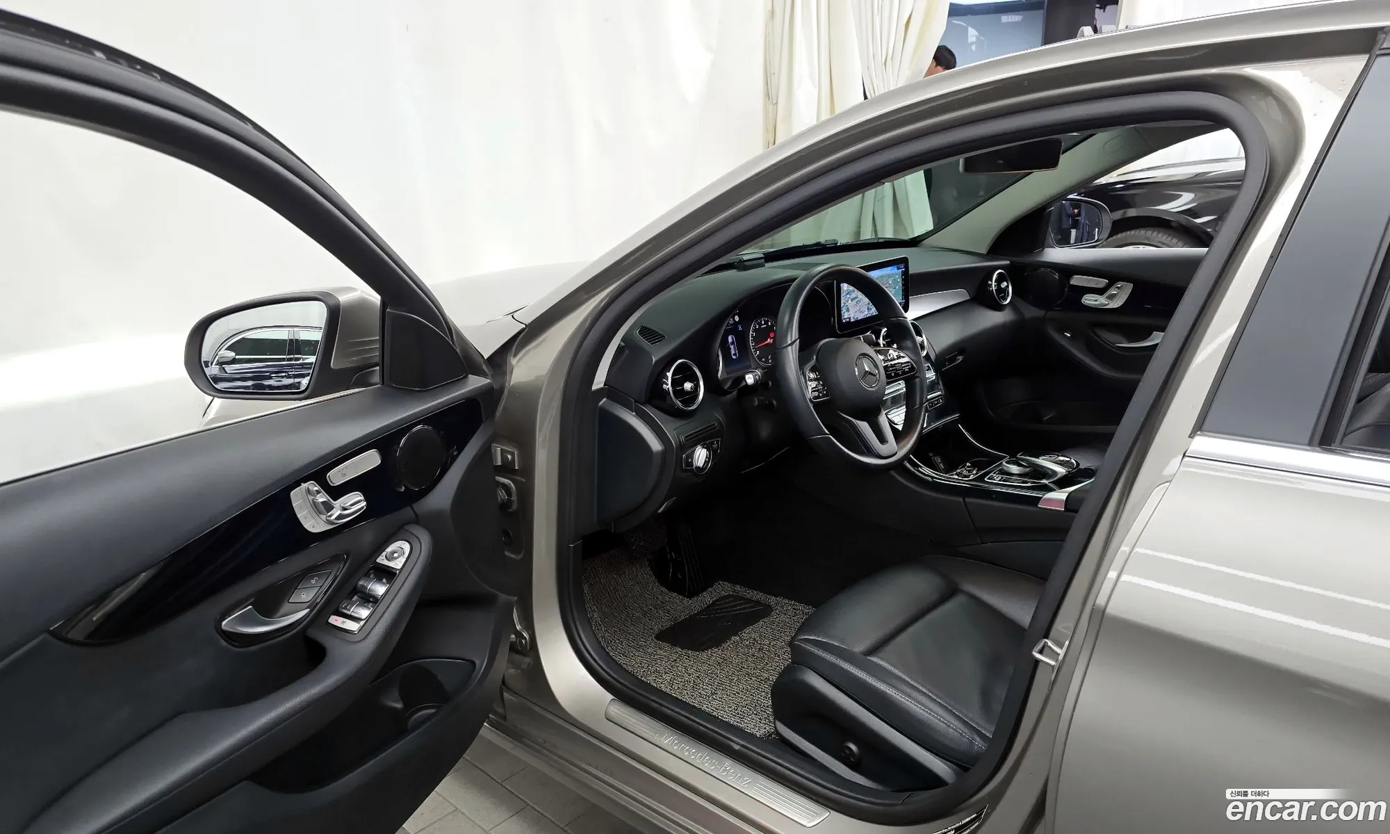 Mercedes-Benz C-Class W205 2020 — 16