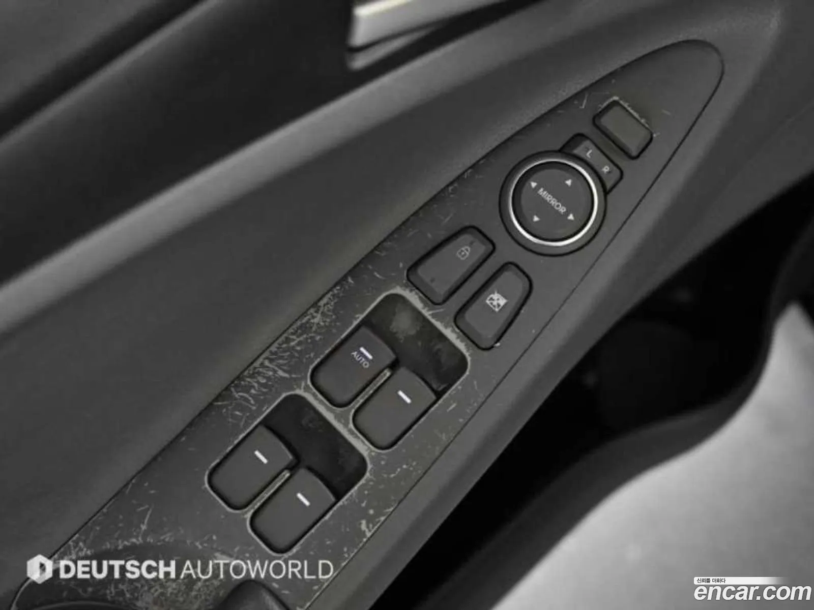 Hyundai YF Sonata 2009 — 13