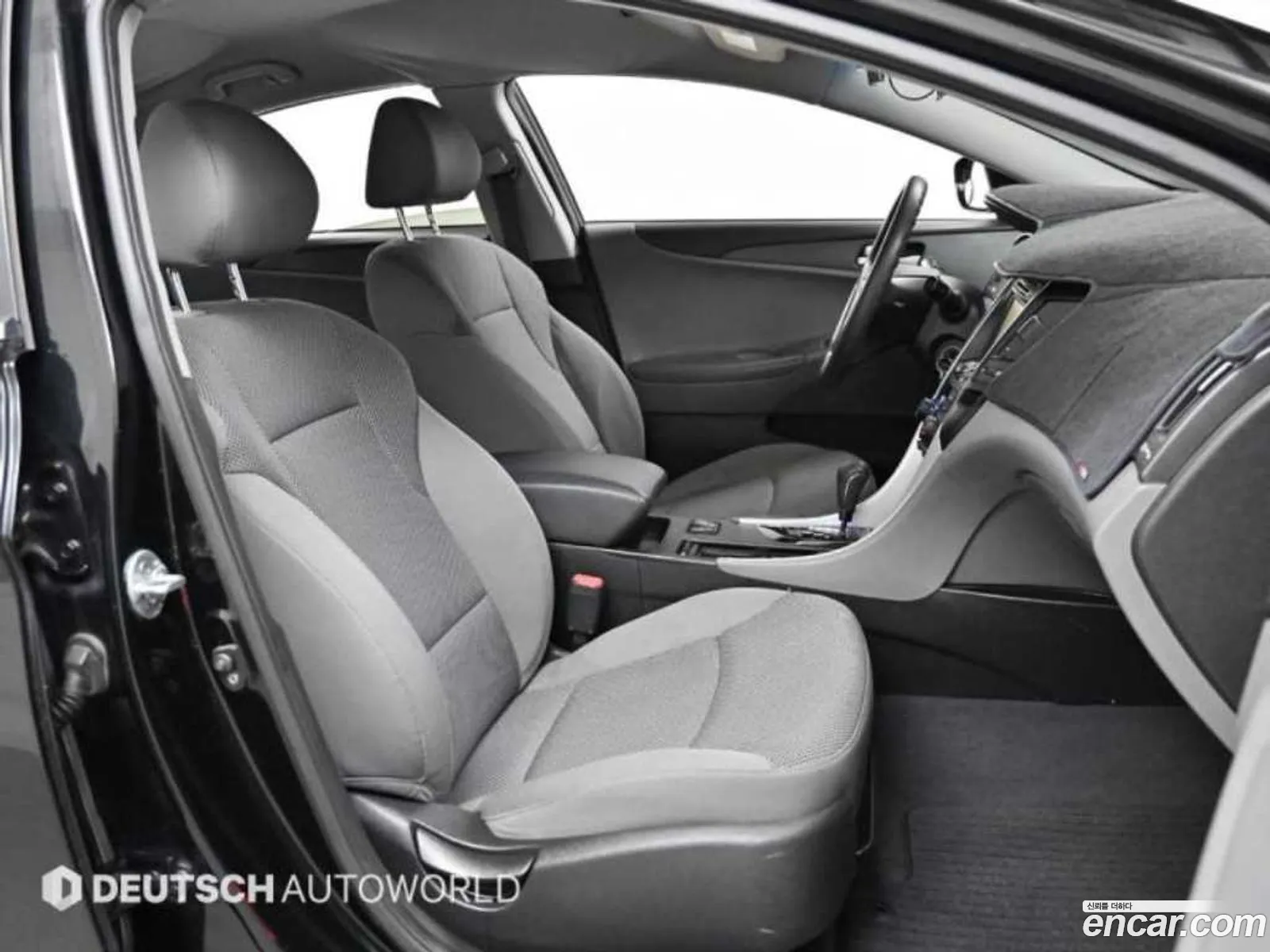 Hyundai YF Sonata 2009 — 5