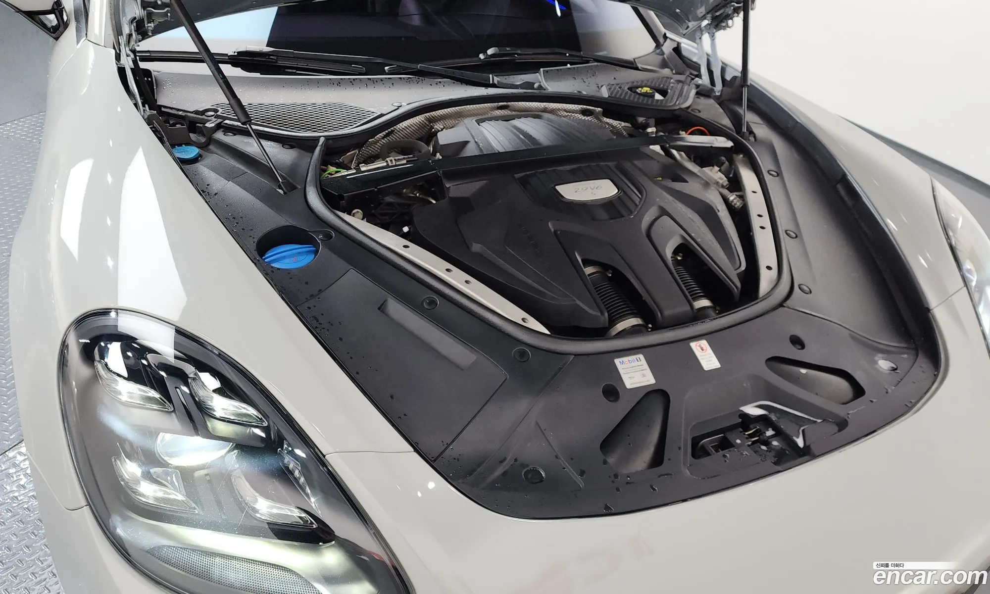 Porsche Panamera 2017 WP0AB297111111111 — 3