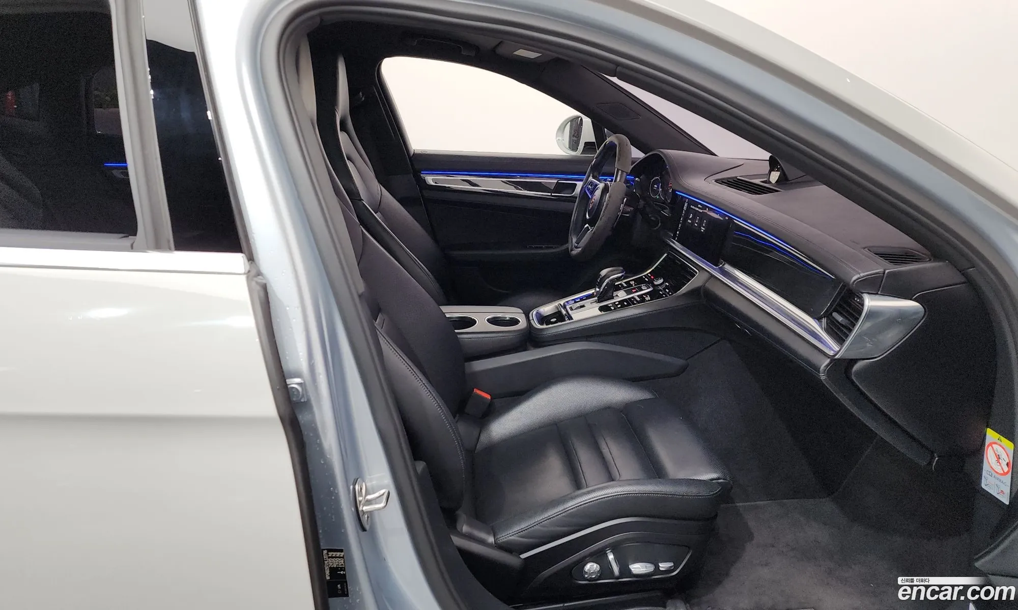 Porsche Panamera 2017 WP0AB297111111111 — 19