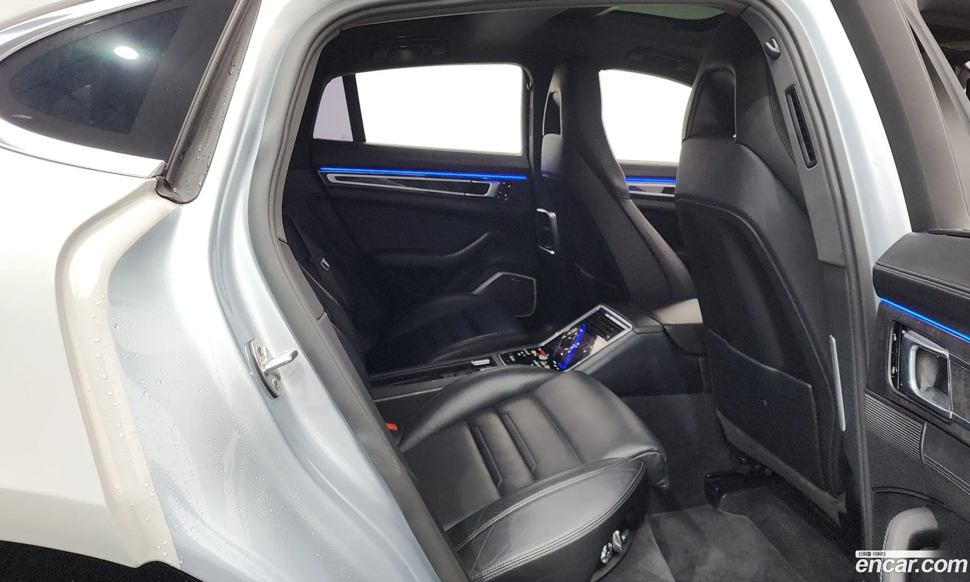 Porsche Panamera 2017 WP0AB297111111111 — 14