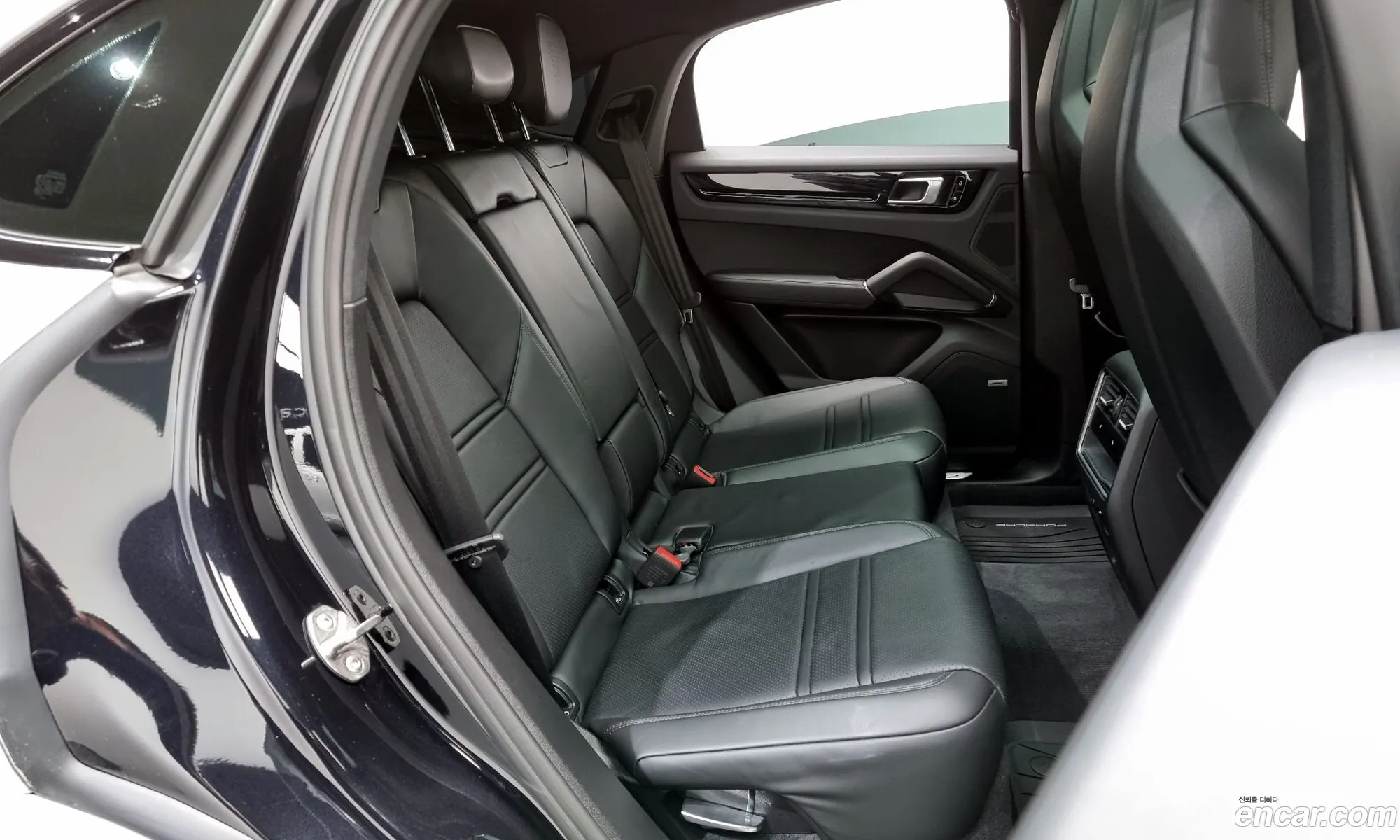 Porsche Cayenne 2020 WP1BA29Y8LDA67158 — 18