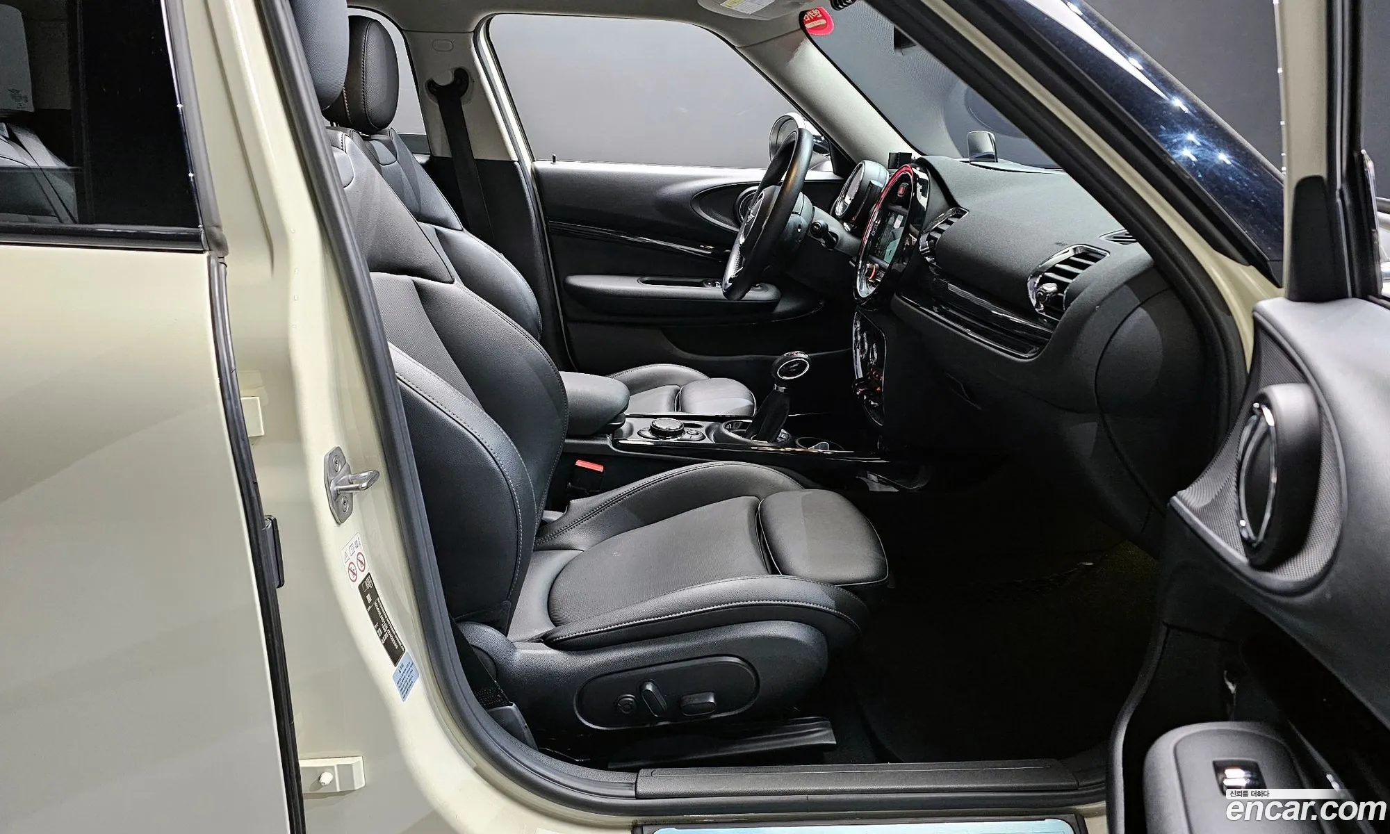 Mini Cooper Clubman 2018 WMWLN5105J2H03335 — 15