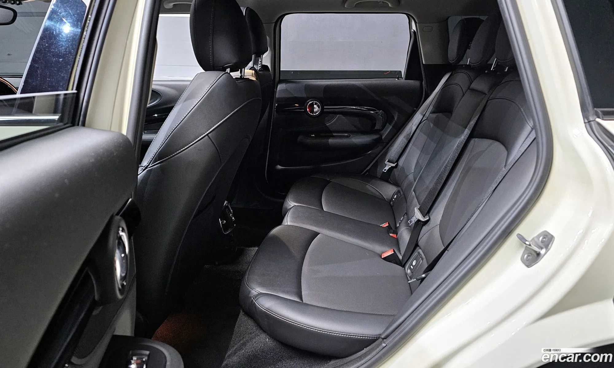Mini Cooper Clubman 2018 WMWLN5105J2H03335 — 6