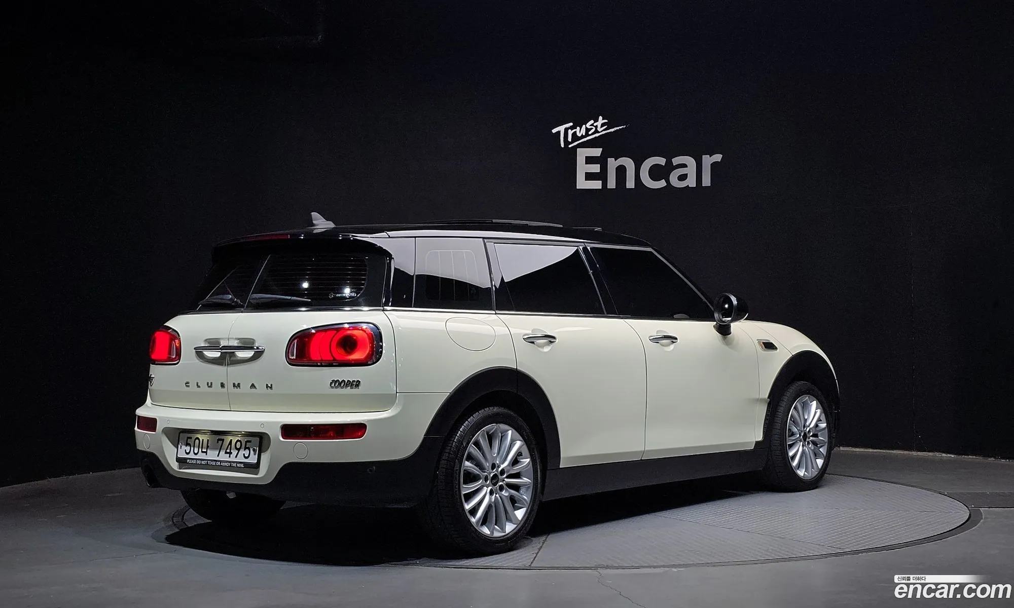Mini Cooper Clubman 2018 WMWLN5105J2H03335 — 17