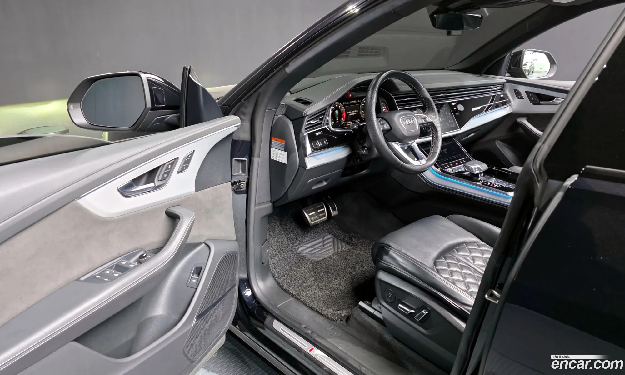 Audi Q8 2021 WAUZZZF11MD041279 — 6