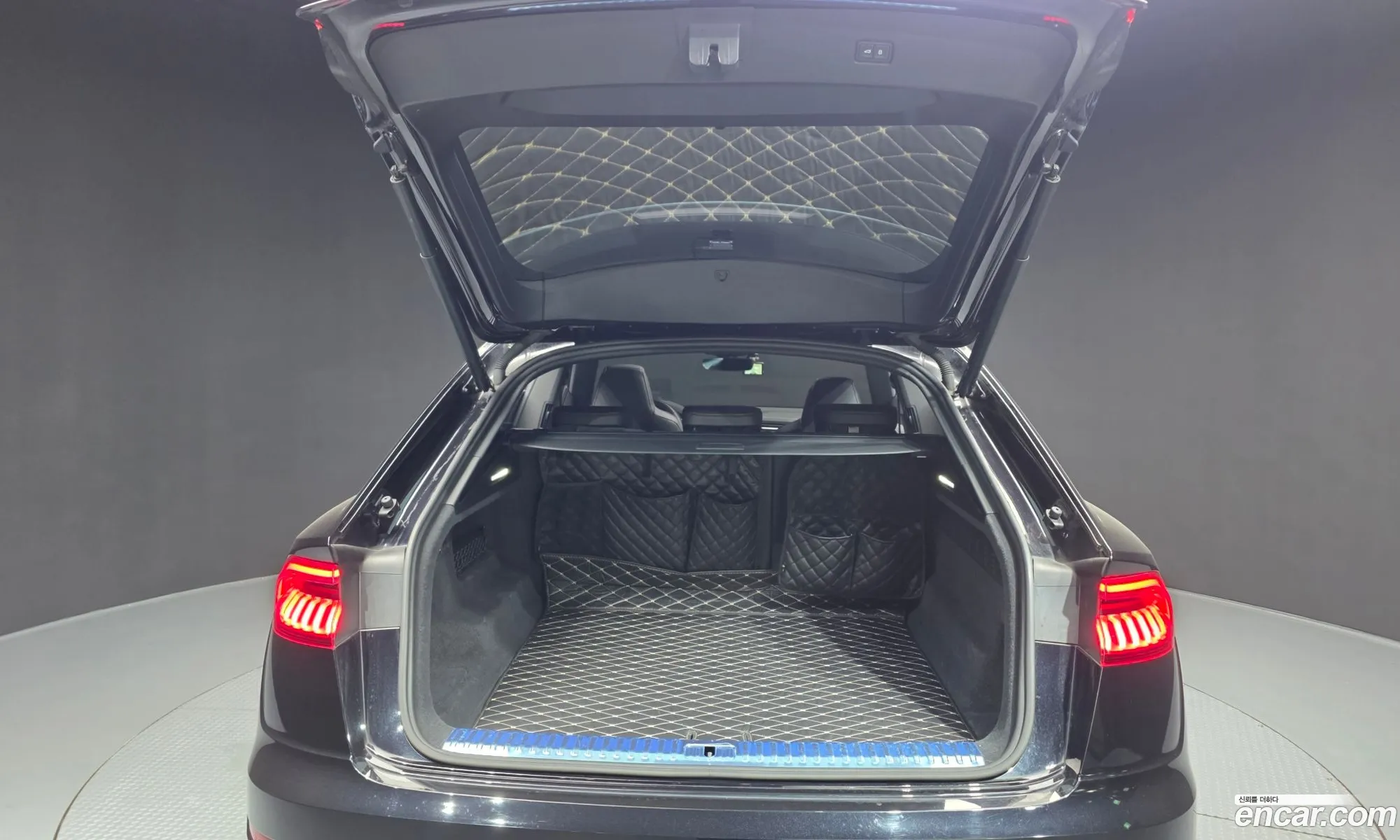 Audi Q8 2021 WAUZZZF11MD041279 — 14