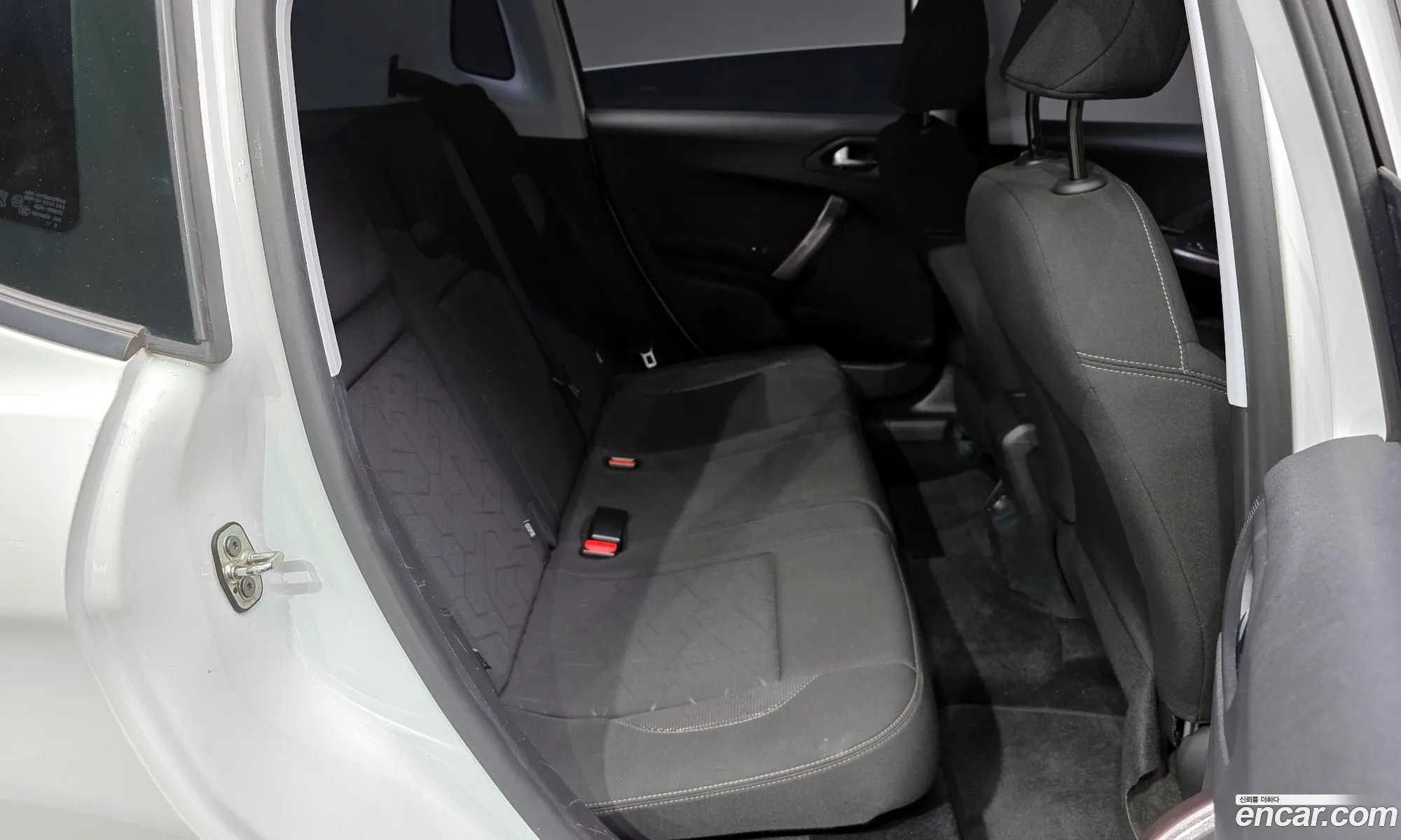 Peugeot 2008 2015 VF3CU9HP8GY001479 — 13