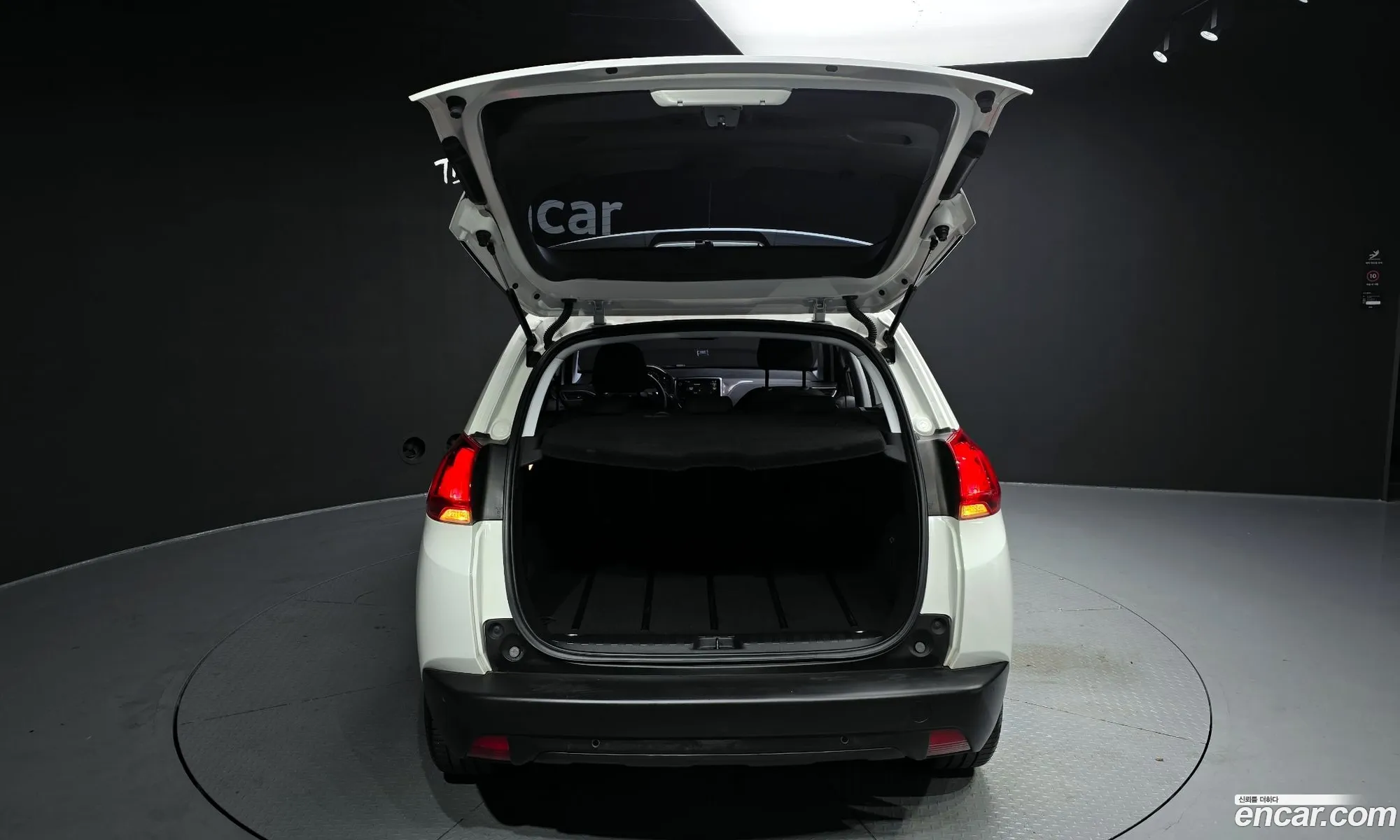Peugeot 2008 2015 VF3CU9HP8GY001479 — 20