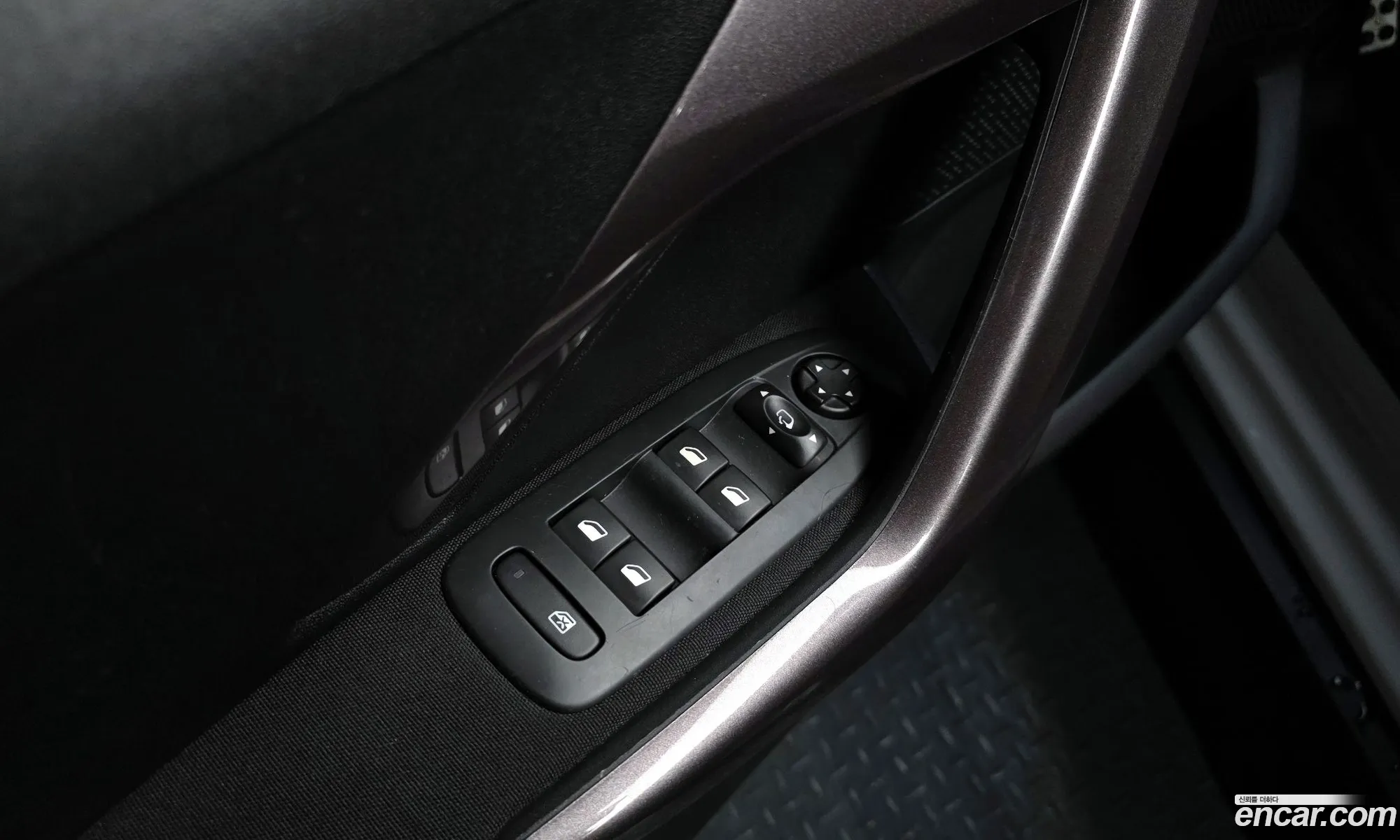 Peugeot 2008 2015 VF3CU9HP8GY001479 — 9