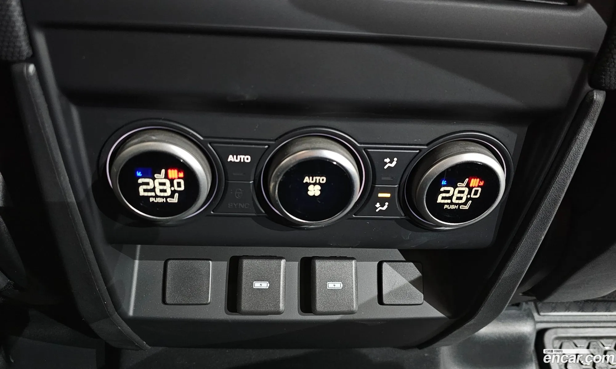 Land Rover Defender 2023 — 20