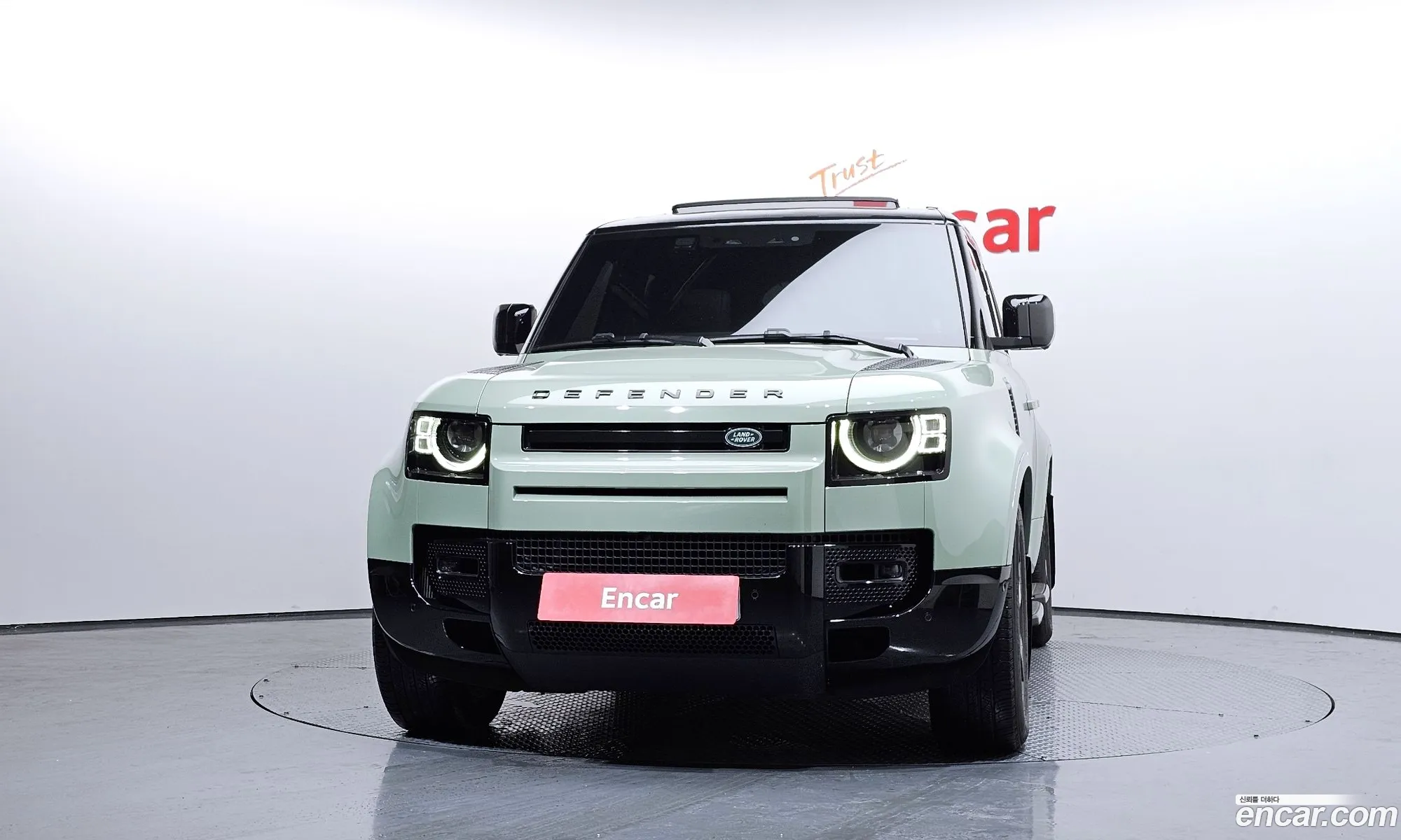 Land Rover Defender 2023 — 19