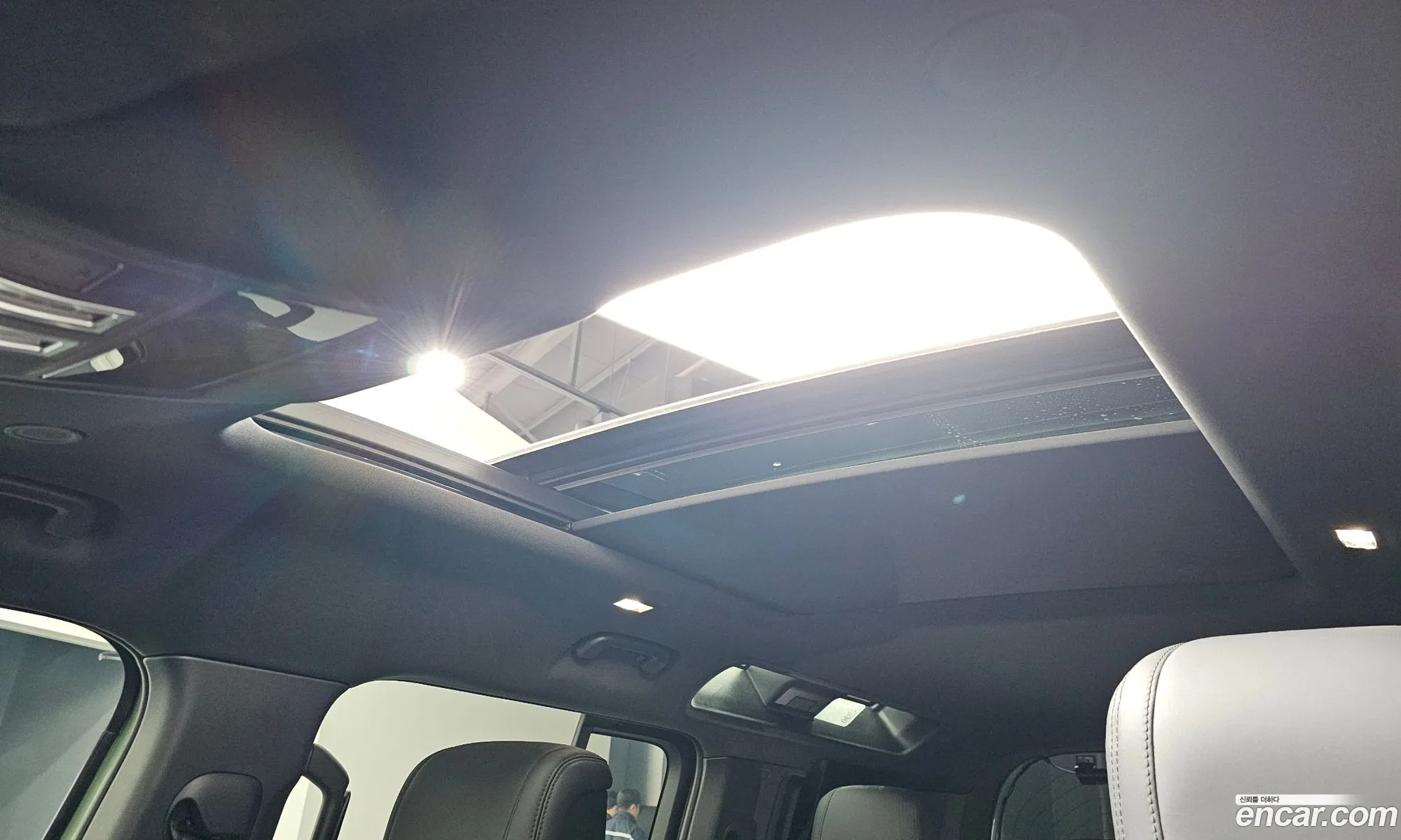 Land Rover Defender 2023 — 5