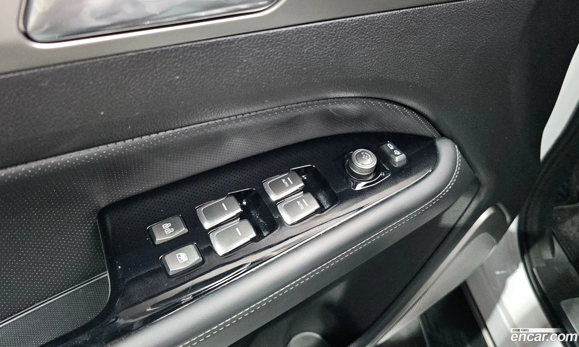 KG Mobility (SsangYong) G4 Rexton 2018 — 15