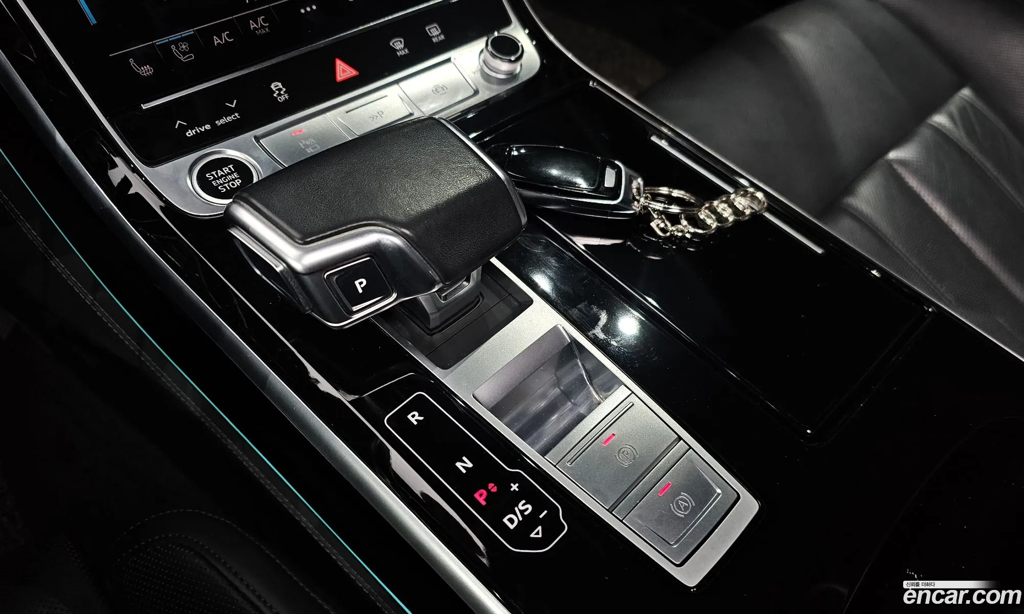 Audi A8 2021 WAUZZZF82MN013496 — 9