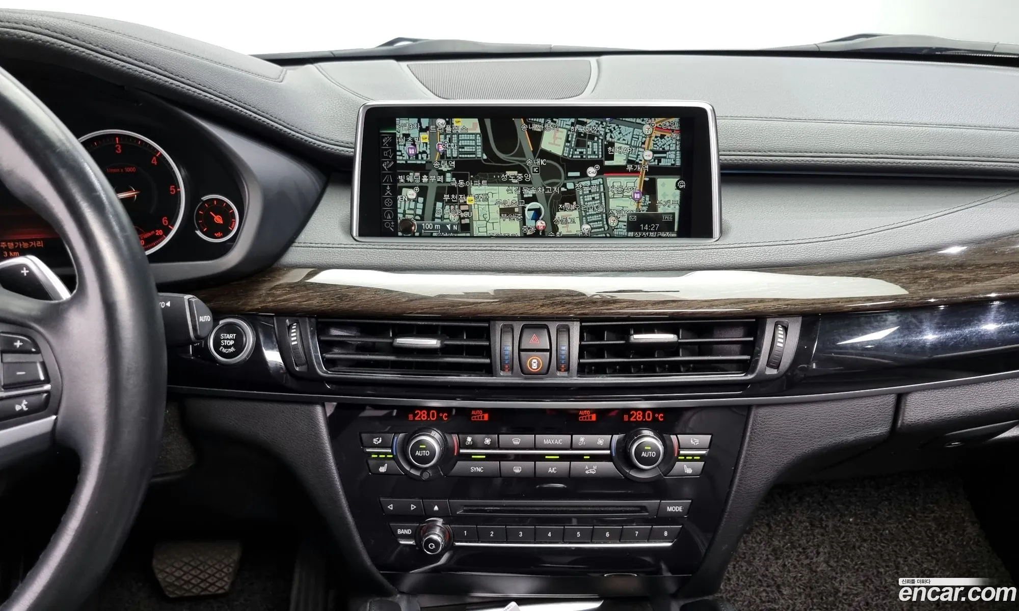 BMW X6 2016 WBAKV2100G0R30282 — 19
