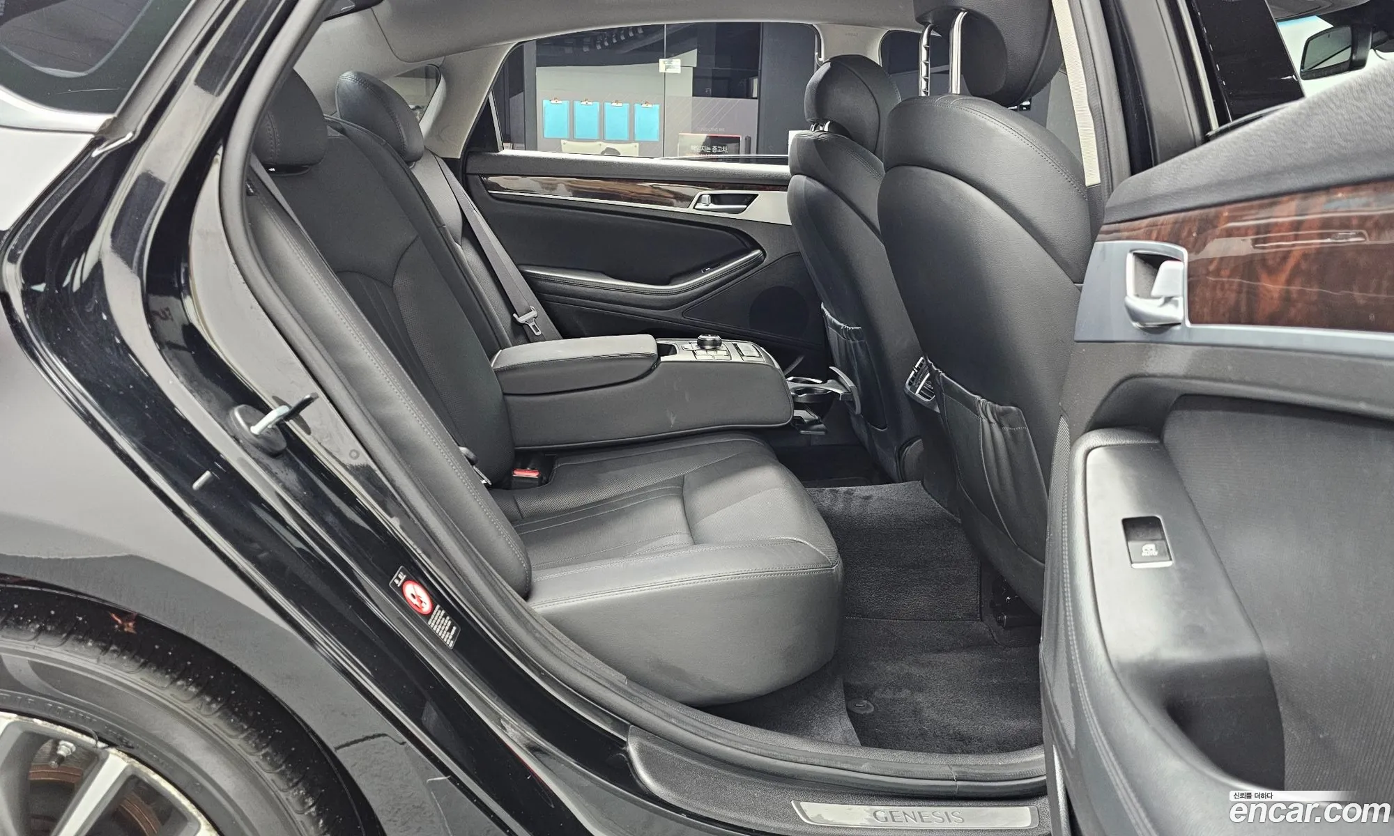 Hyundai Genesis DH 2014 — 14