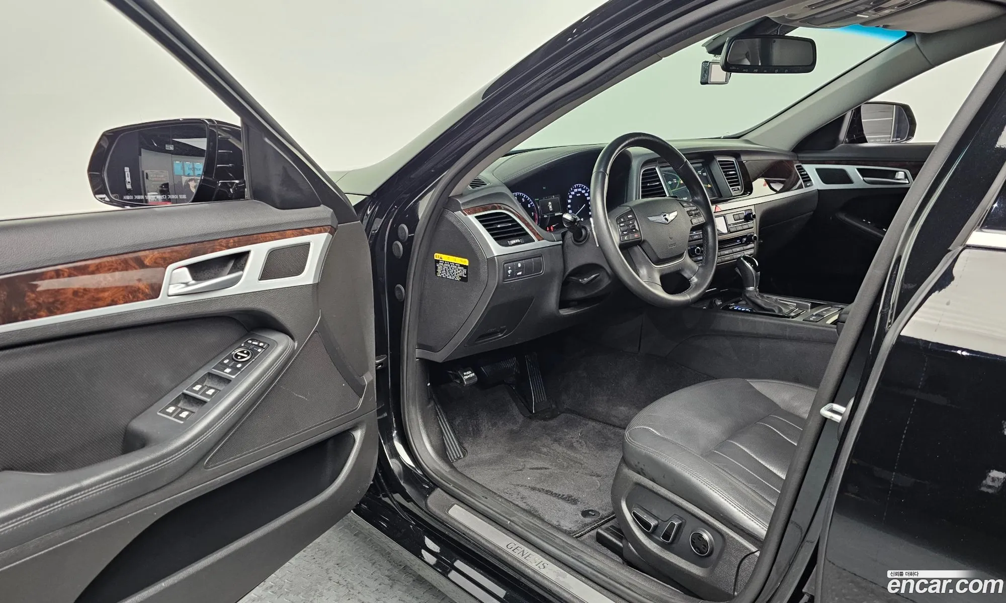 Hyundai Genesis DH 2014 — 2