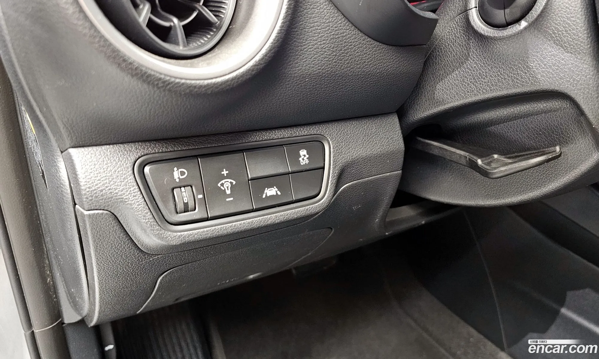 Kia K3 2019 — 14