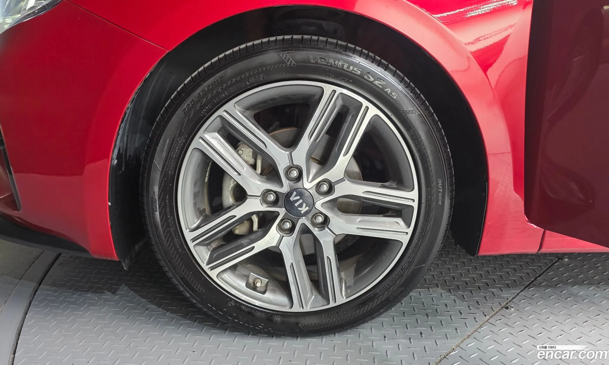 Kia K3 2018 KNAF541BEKA000716 — 3