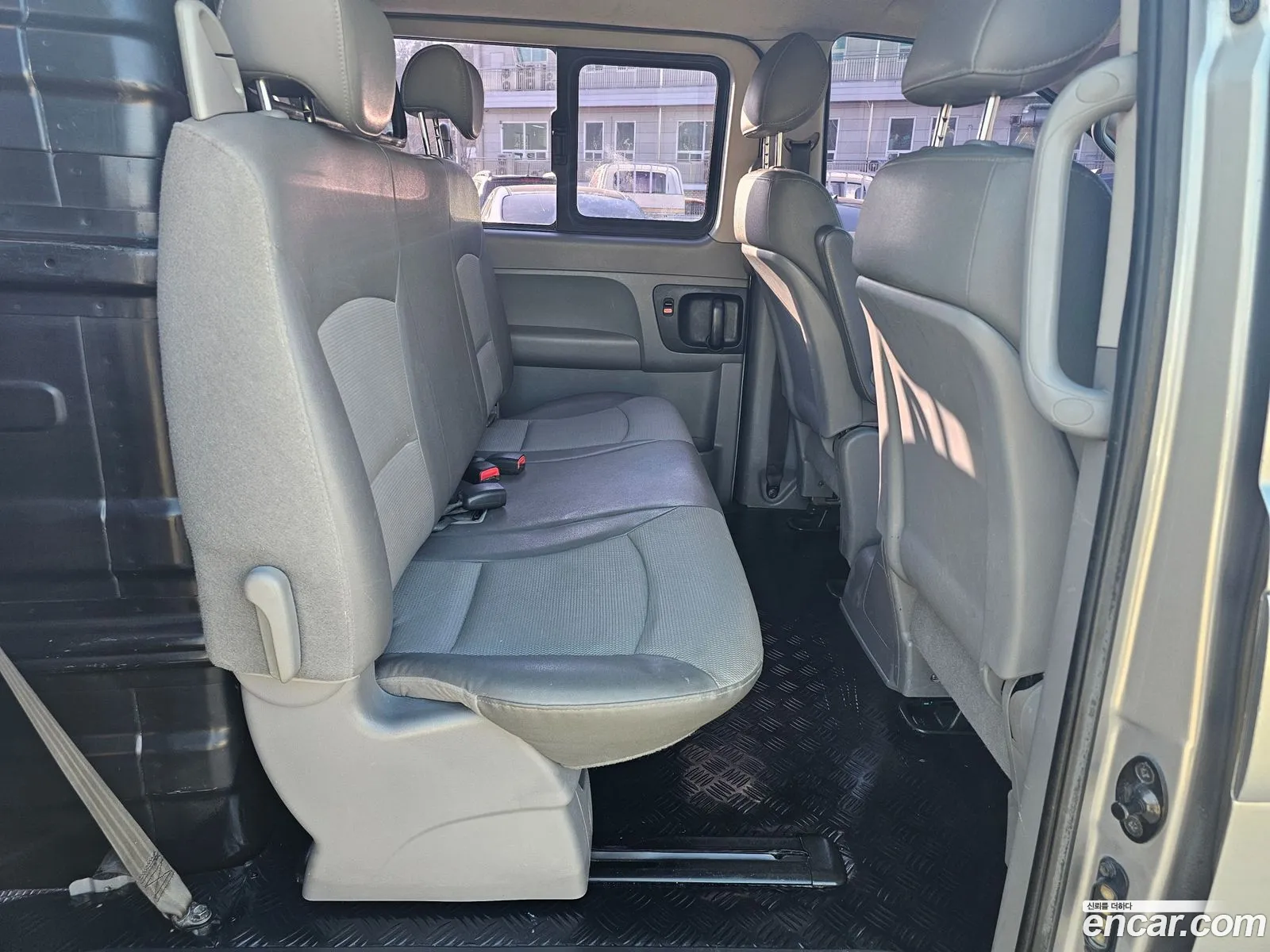 Hyundai Grand Starex 2011 — 13