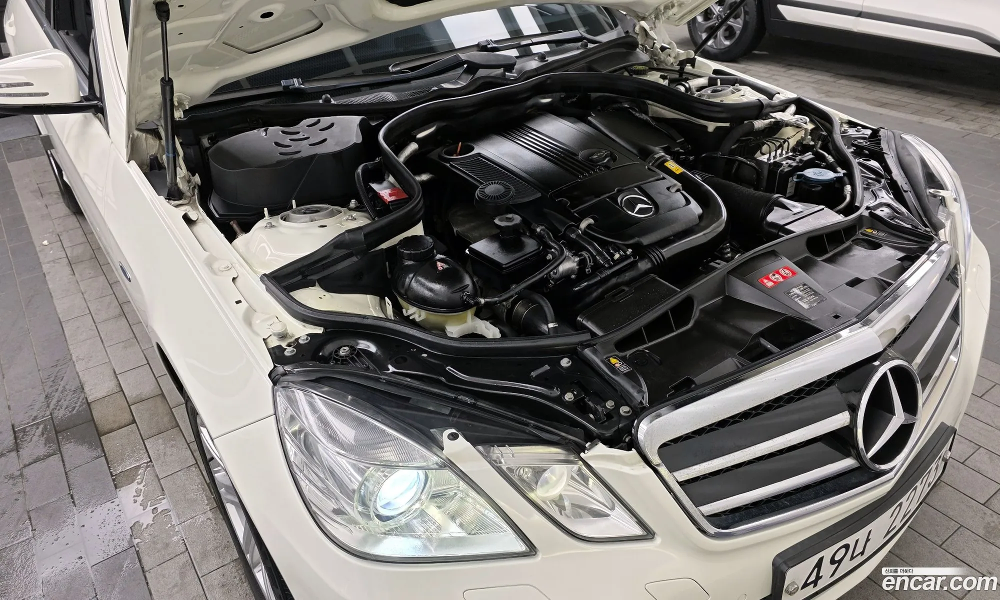 Mercedes-Benz E-Class W212 2012 WDDHF4JB8CA650000 — 7