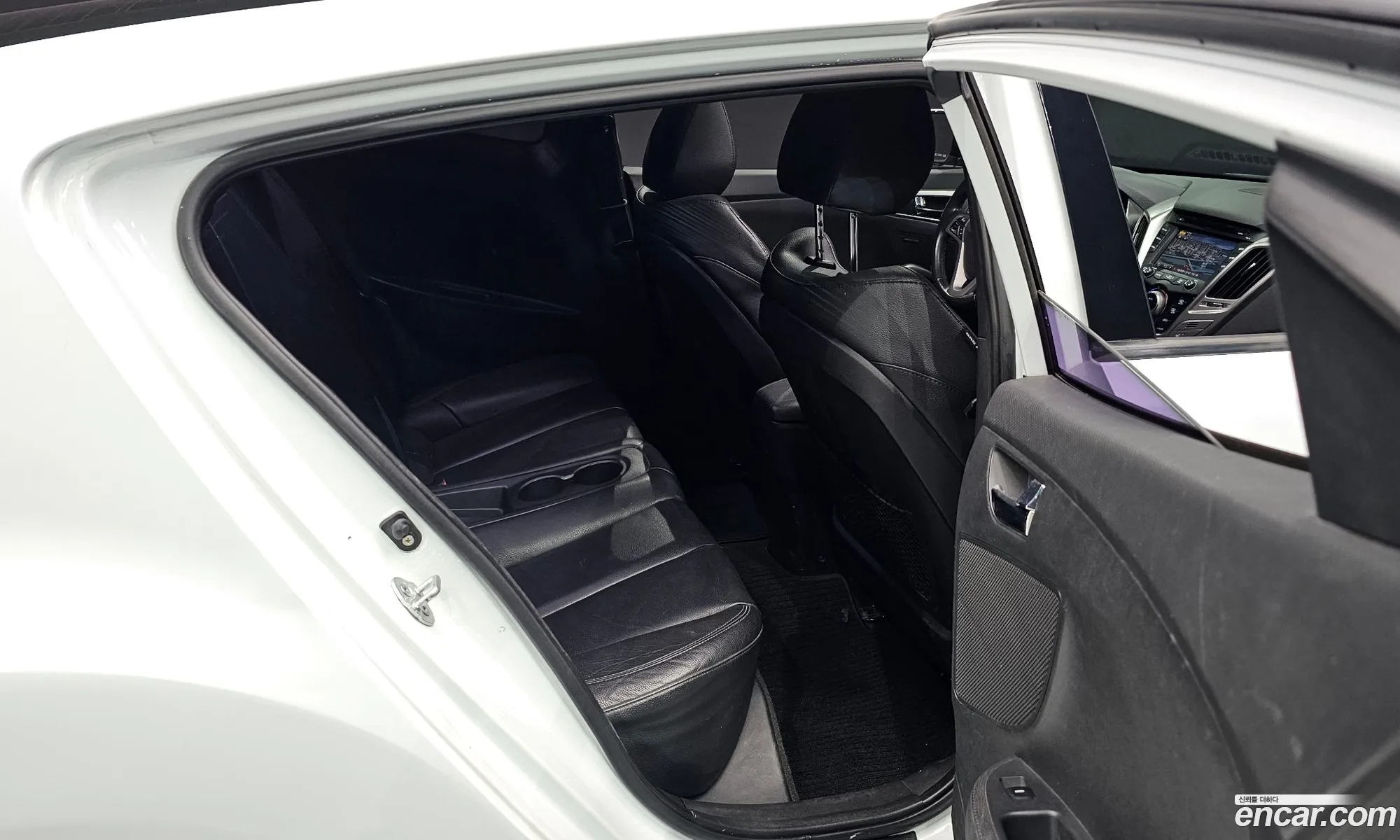Hyundai Veloster 2012 — 12