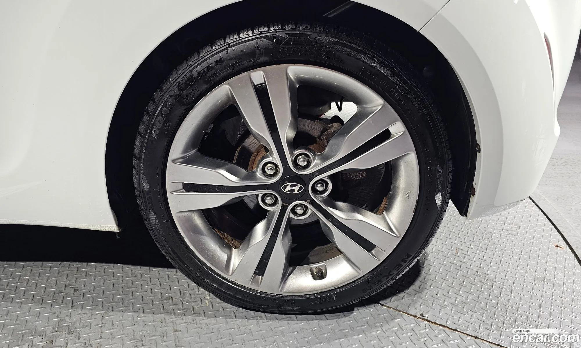 Hyundai Veloster 2012 — 2