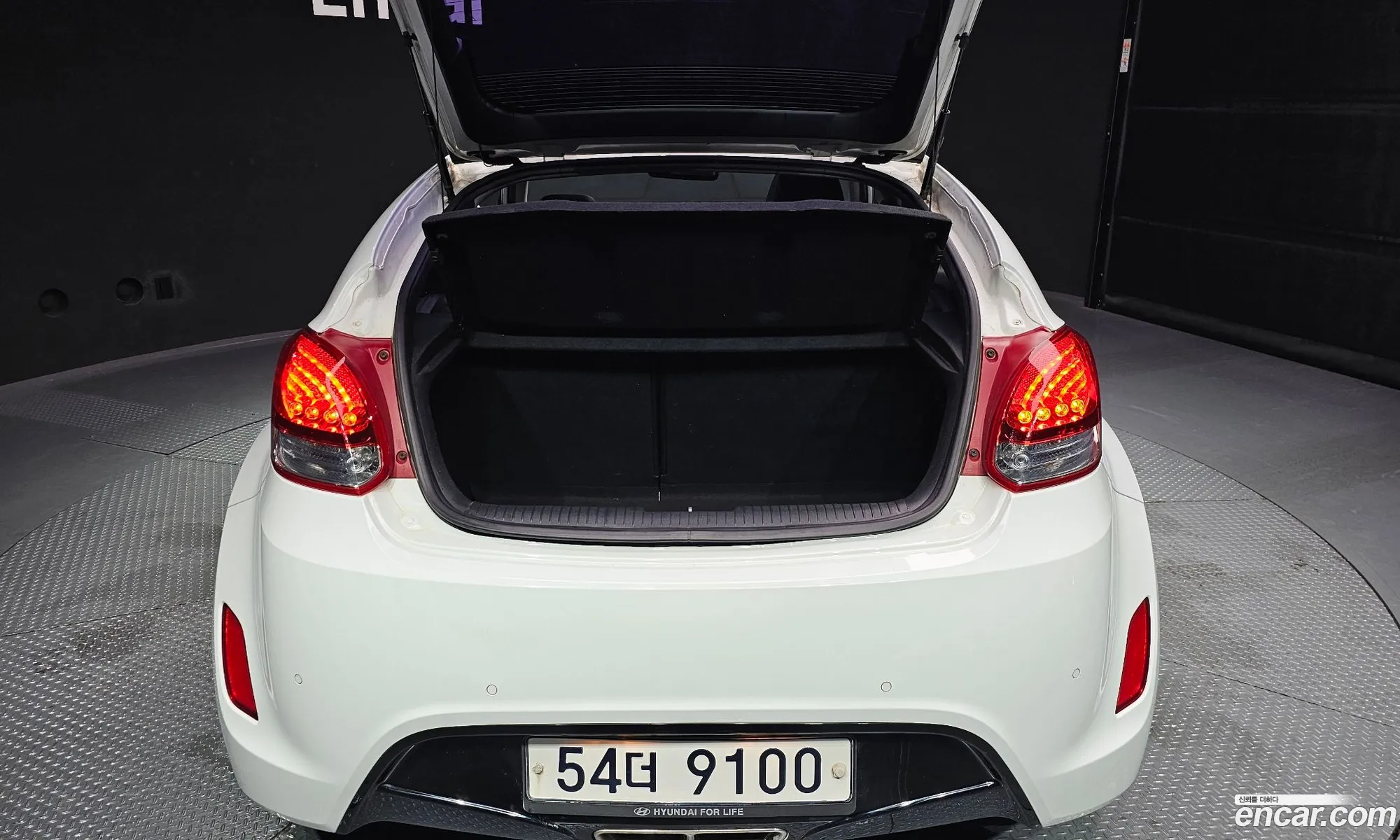 Hyundai Veloster 2012 — 18