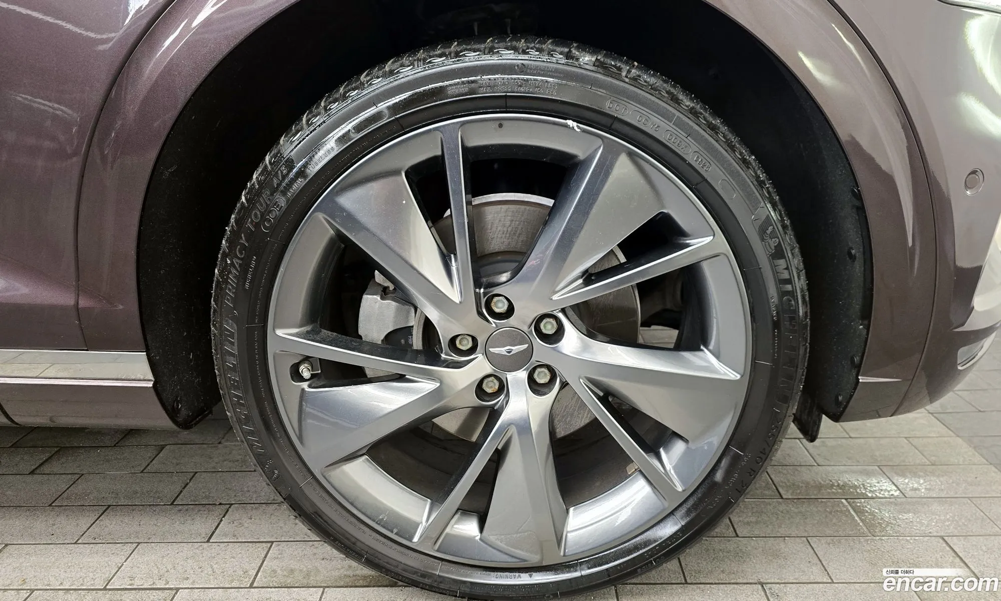 Genesis GV70 2021 — 11